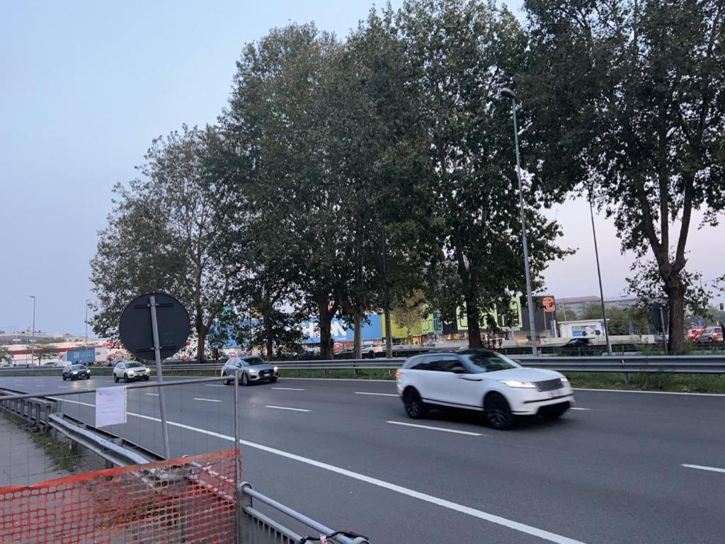 Appartamento A Milano, 17 Minuti Dalla Stazione Centrale Fs Cinisello Balsamo Exterior photo